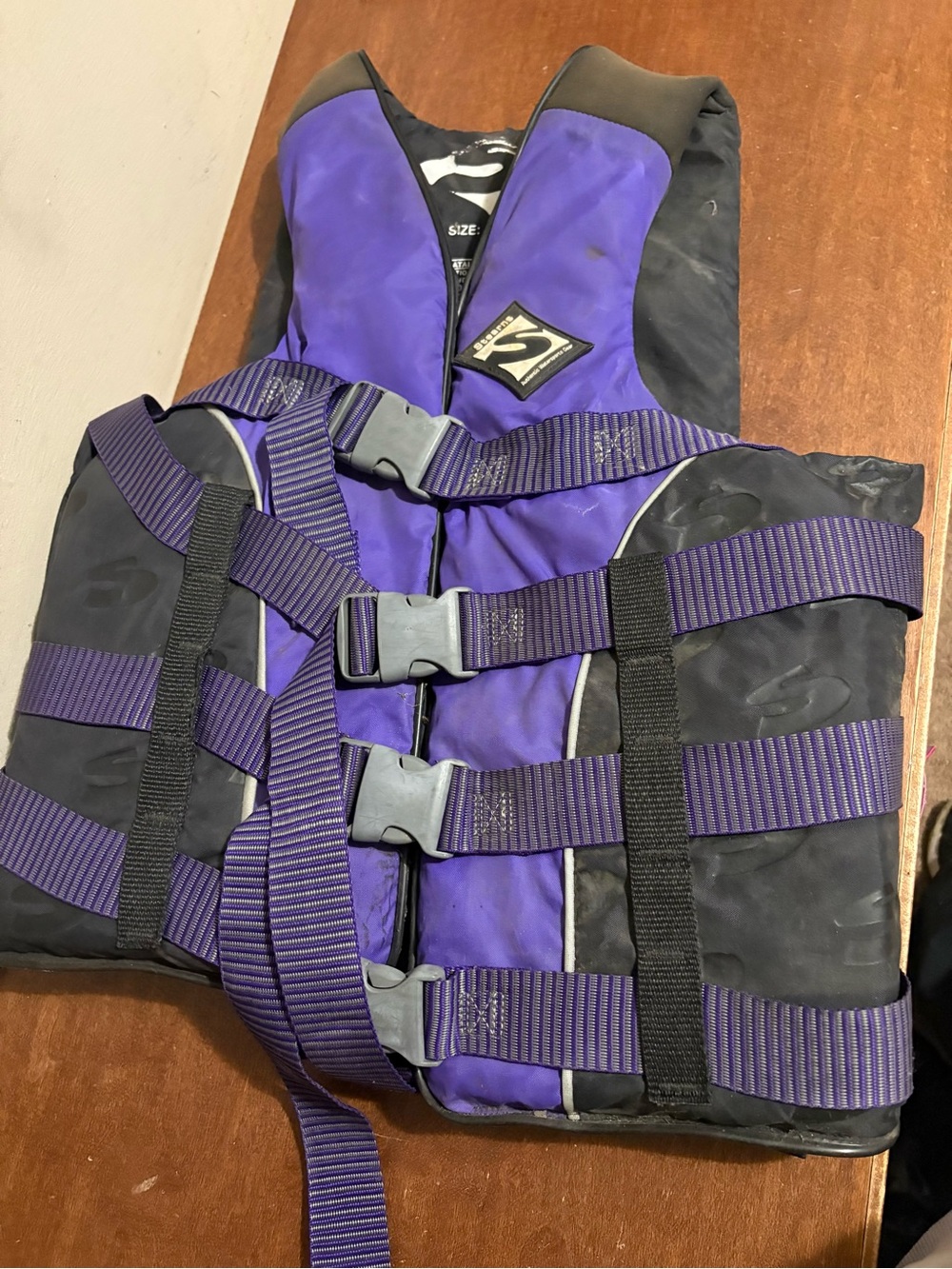 Stearns Type III PFD Life Jacket Ski Vest Adult Large Purple/Black Model 29-52